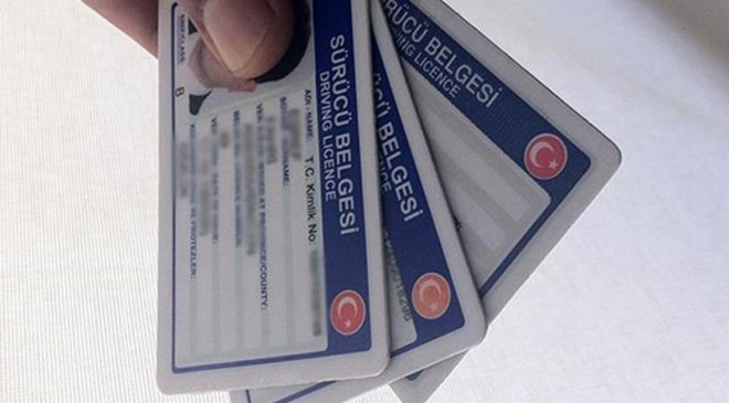 Eski tip ehliyetlerde kritik uyarı! Yenileme ücreti 15 TL’den 7 bin 438 TL’ye çıkacak