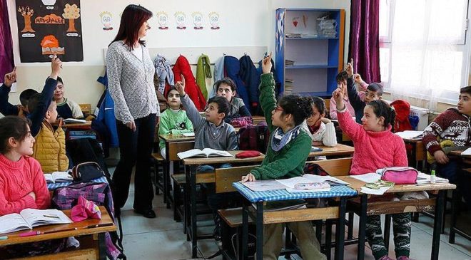 Öğretmenlere ‘Parayı iade edin’ duyurusu