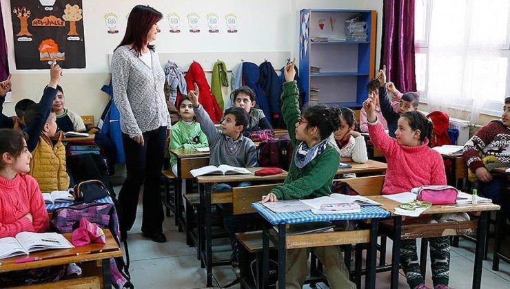 Öğretmenlere ‘Parayı iade edin’ duyurusu